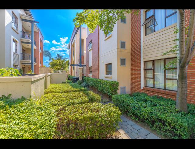 2 BEDROOM SECTIONAL TITLE FOR SALE IN DOUGLASDALE